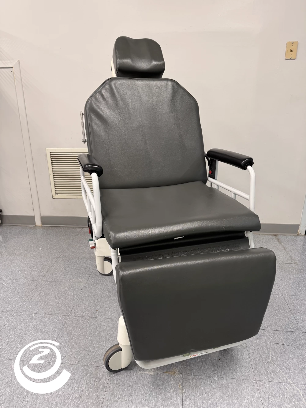 Transmotion TMM5 Surgi-Chair