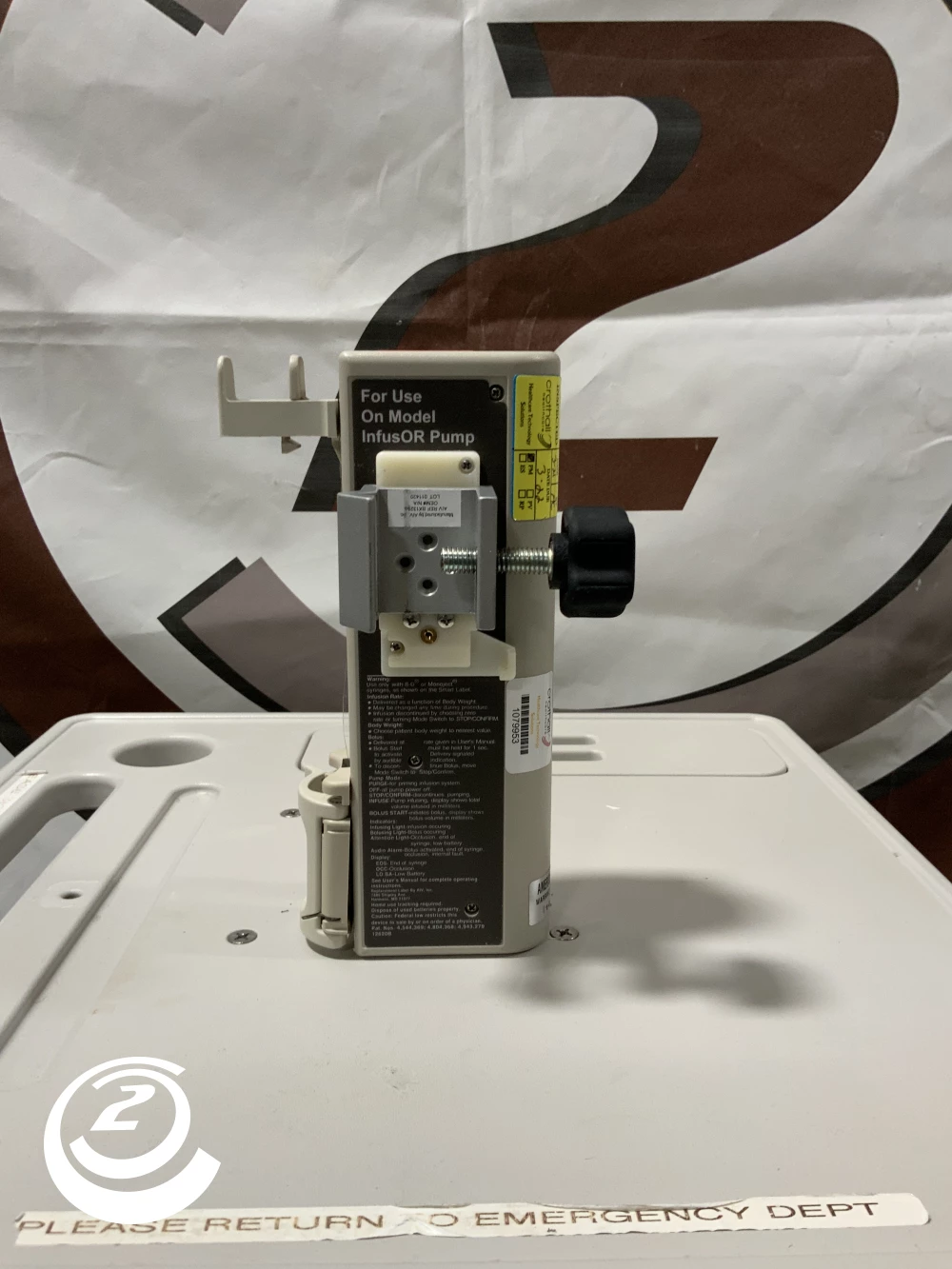 Baxter Baxter INFUS O.R Pump w/ Pole Clamp